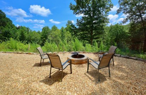 Mineral Bluff Casa | Blue Ridge Retreat on Wolf Creek