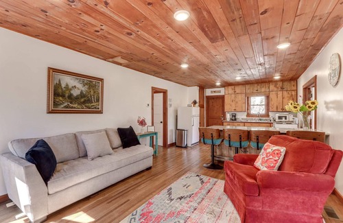 Blue Ridge Cabina | Blue River Charming cabin access to river, Blue Ridge.