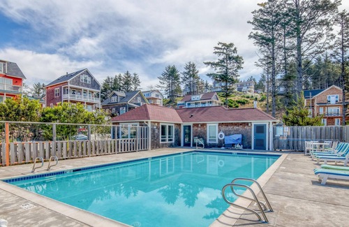 Nelscott Casa | Blue Shutter Olivia Beach