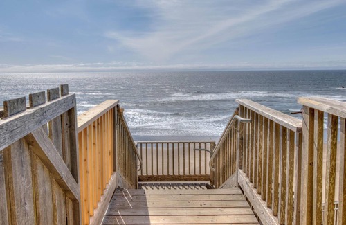 Nelscott Casa | Blue Shutter Olivia Beach