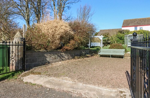 Auchmithie Cabaña | Blue Skies Cottage