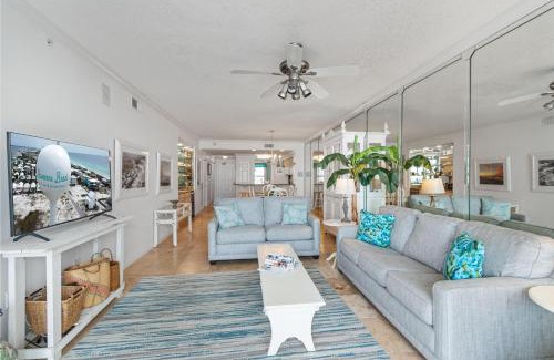 Navarre Beach Casa | Blue Sky