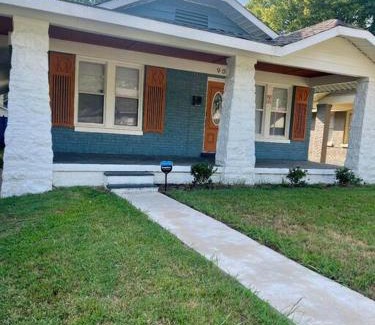 Vollintine-Evergreen Casa | Bluebell Bliss Midtown Retreat - 4mi to Downtown