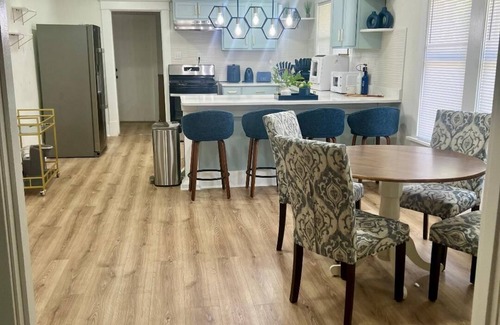 Vollintine-Evergreen Casa | Bluebell Bliss - Midtown Retreat- 4mi to Downtown