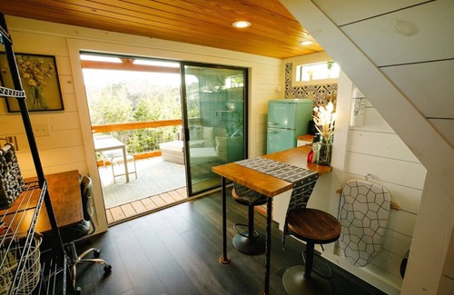 Dripping Springs Cabina | Blue Bonnet, Cozy Cabin w/ view and Pro Coffee Setup