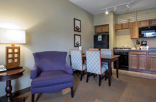 Lake Delton Complejo | Bluegreen Odyssey Dells Resort and Mt. Olympus Water and Theme Park