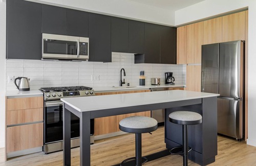 Newhall Apartamento | Blueground | Santa Clara, view, nr Central Park