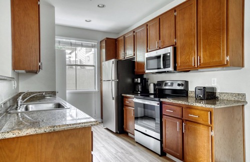 Sunnyvale West Apartamento | Blueground | Sunnyvale West, pool, nr Cupertino Park