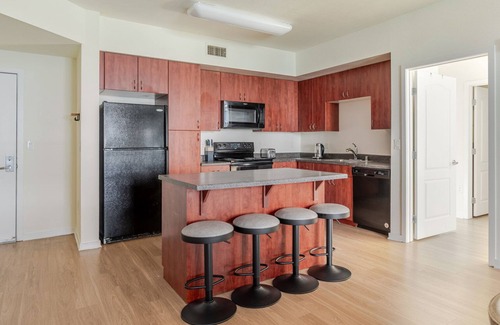 Union City Apartamento | Blueground | Union City, pool, nr Union Square