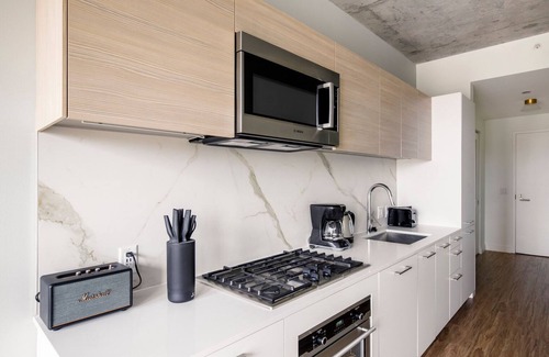 West Loop Gate Apartamento | Blueground | West Loop Gate, rooftop, nr Park