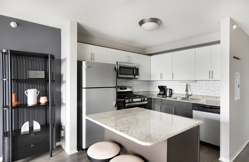 West Loop Gate Apartamento | Blueground | West Loop Gate, rooftop, nr Millennium Park