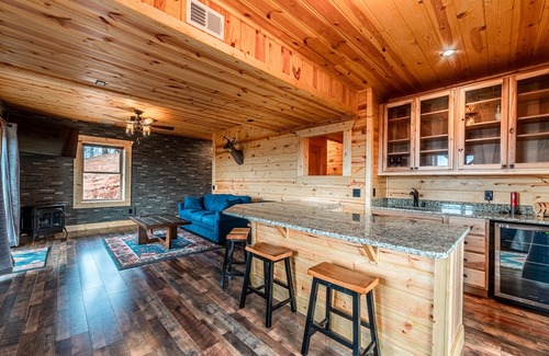 Boomer Cabina | Blueridge Mtn Cabin Million Dollar View on Majestic Mtn Hot Tub Wifi Fire Pit