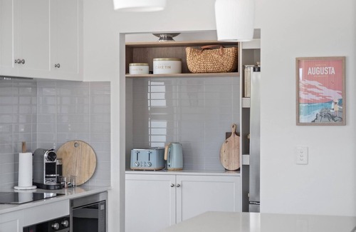 Augusta Casa | Bluewater Retreat - Bluewater Retreat - Breeze to the beach with ease