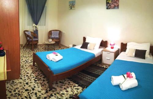 Kalyves Casa | BlueWave Kalives - Beachfront house - Up to 3 Bedrooms