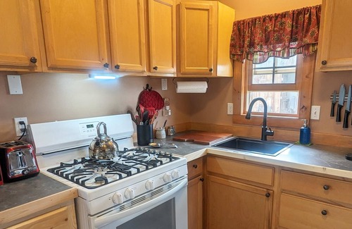 Bluff Casa | Bluff Bungalow w/ Patio, Dogs Welcome