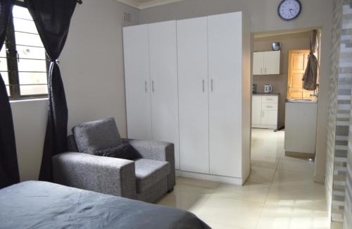 Bluff Apartamento | Bluff Marine Drive Self Catering Cottage B