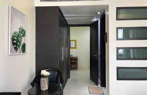 Greater Kailash I Apartamento | BluO Studio - M Block Mkt @ Greater Kailash