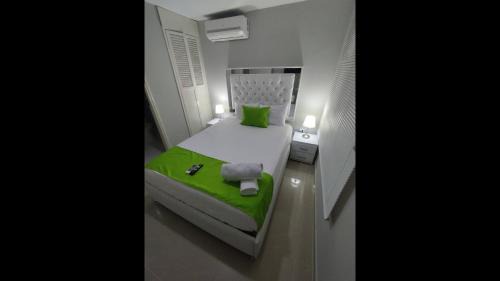 Marbella Cabina | Bm-14G Charming Cartagena Lodge with Shared Pool and Private Terrace