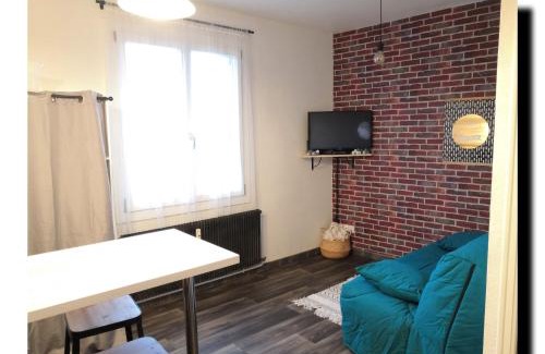 Up 1.5 Saint-Ferreol Apartamento | BnBesak Besancon Micropolis