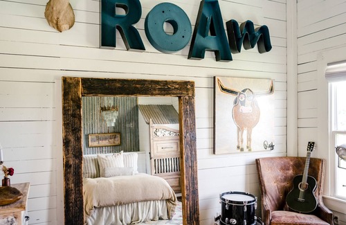 Burton Otro | BNR Farmstead- The Farmhouse + 15 min from Round Top!
