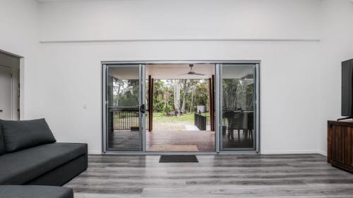 Agnes Water Casa | Boab Boat n Bush Getaway