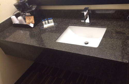 Ashland City Hotel | Boarders Inn & Suites by Cobblestone Hotels – Ashland City