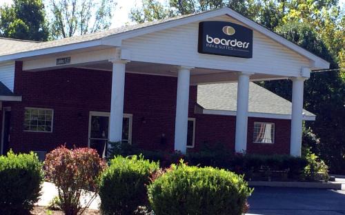 Ashland City Hotel | Boarders Inn & Suites by Cobblestone Hotels - Ashland City