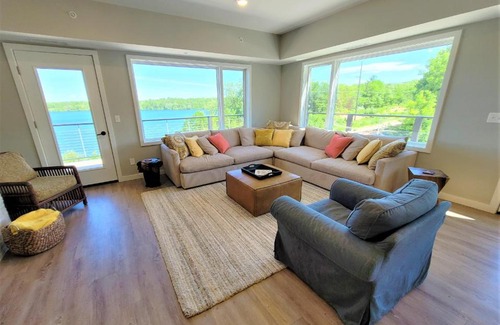 Traverse City Casa | Boardman Ridge Penthouse Close to Town