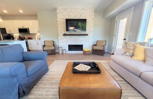 Traverse City Casa | Boardman Ridge Penthouse Close to Town