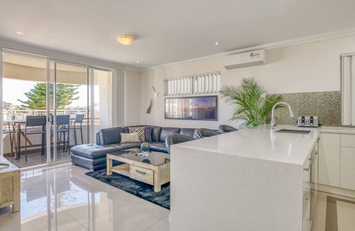 Mindarie Apartamento | Boardwalk Bliss Explore the Lively Mindarie Marina