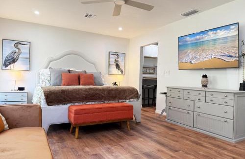 Grove City Apartamento | Boat & Billiards – 2BR by Stump Pass Marina