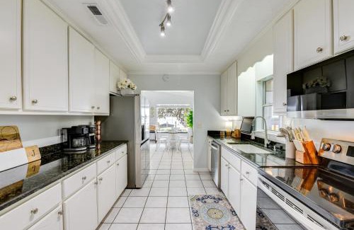 Panama City Casa | Boat Dock and Game Room Waterfront Panama City Gem