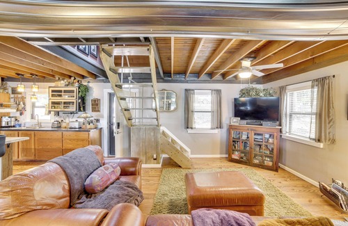 Shell Knob Casa | Boat Lift & Deck: Lakefront Retreat in Shell Knob