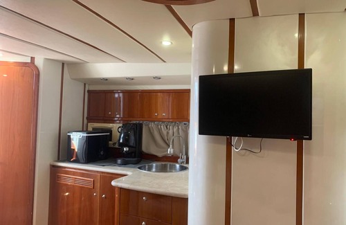Mount Vesuvius - Pompei Alquiler De Eote | Boat 'Sorrento Coast On The' with Sea View and Air Conditioning