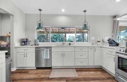 Gulf Breeze Casa | Boater’s Dream! Private Dock Gulf Access Pool Hot Tub Pet Friendly