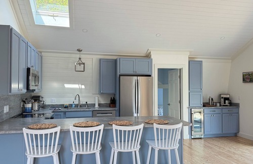 Blue Hill Casa | Boathouse at Waters Edge Coastal Luxury Oceanfront near Acadia. Sleeps 8!
