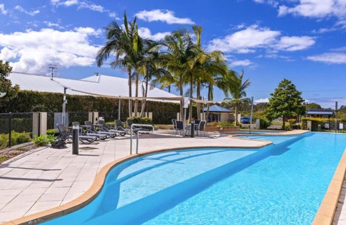 Tea Gardens Casa | Boathouse Premium Apartment 102