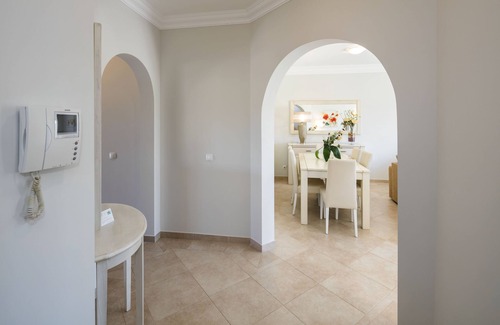 Atalaia Apartamento | Boavista Golf de lujo 2 dormitorios / 2 baños con vistas a los canales navegables, con vistas al mar, spa, 2 piscinas, wifi