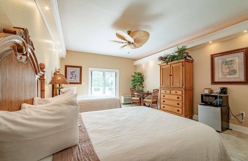 Boca Grande Hotel | Boca Grande Hotel - Queen Room