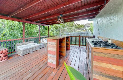 Sandalfoot Cove Casa | Boca Raton Home Outdoor Kitchen, By Golf Courses