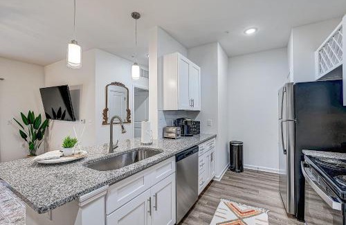 Yulee Apartamento | Boho Bliss w Salt Pool Nr Fern Beach, ARPT, DTWN