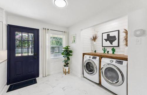 Farmers Branch Casa | Boho Bungalow near DFW Airport