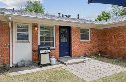 Farmers Branch Casa | Boho Bungalow near DFW Airport