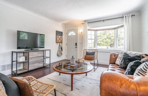 Niagara-on-the-Lake Casa | Boho Inspired NOTL Wine Country Private Home for 2