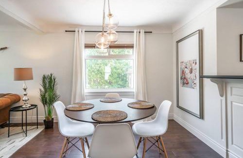 Niagara-on-the-Lake Casa | Boho Inspired NOTL Wine Country Private Home for 2