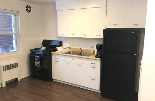 Westwood Apartamento | BOHO Inspired, Pet Friendly, 2 bed 1 bath Apartment