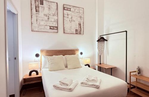 Imperial Apartamento | Boho Royal Retreat Steps from the Royal Palace