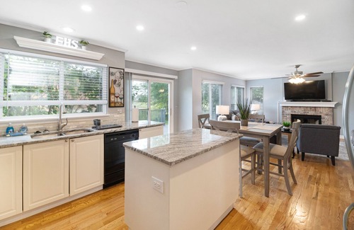 Bolingbrook Casa | Bolingbrook - Jonathan Way