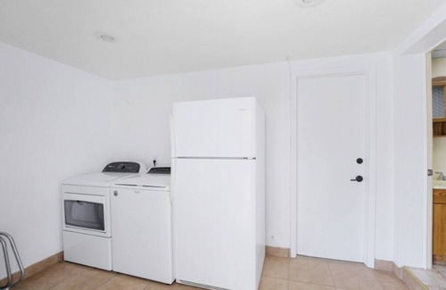 Bonita Shores Cabaña | Bonita Beach is waiting for you lovely cottage with canal view