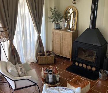 El Ronquillo Casa | Bonita casa a estrenar en paraje natural a 35 minutos de Sevilla